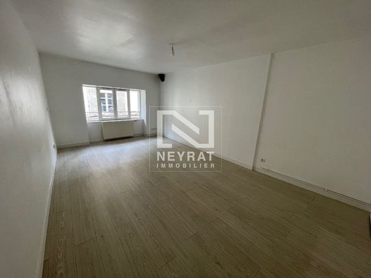Location Appartement 3 pièces 75m² CHALON SUR SAONE 71100 - Photo 1