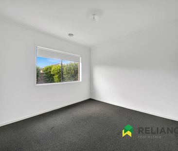 Beautiful 4 bedroom family home!! - Photo 3