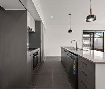 Modern & Low-Maintenance Living in a Convenient Location - Photo 5