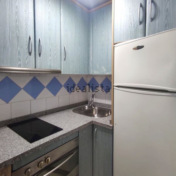 Alquiler de piso en Calle Luis Vives - Photo 1