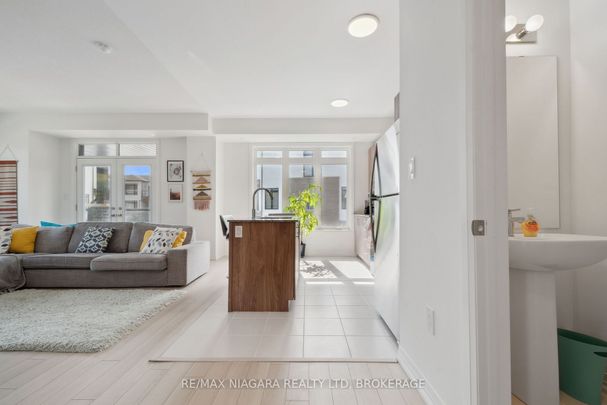 For Lease - 2 Sidney Rose Common, St. Catharines, Ontario - Photo 1