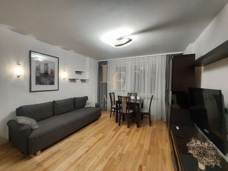 Rondo ONZ | 2-pokojowe mieszkanie | Balkon | Widok - Zdjęcie 2