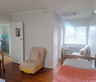 Fresh as a Daisy - Photo 3