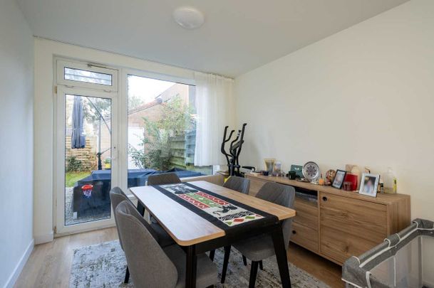 Mr. g. groen van prinstererlaan 100 | Amstelveen - Photo 1