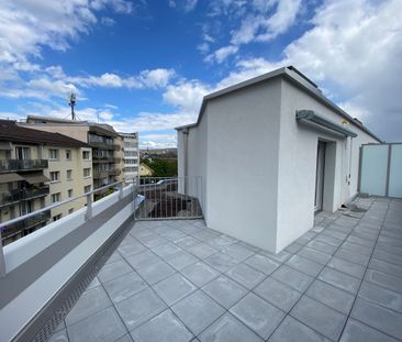 Gemütliche Attikawohnung mit grosser Terrasse - Photo 2