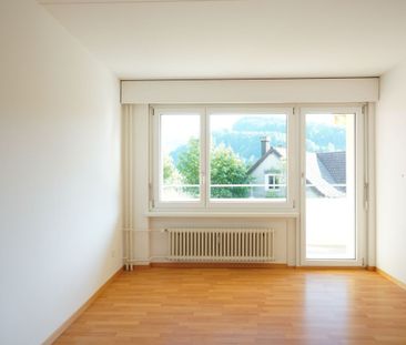 Helle und gemütliche 2.5-Zi. Wohnung mit Balkon - Photo 1