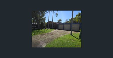Currumbin Waters Gem - Including Jetty and Pool! - Photo 5