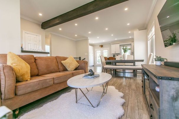 For Lease - 1955 Swan Street, Innisfil, Ontario - Photo 1