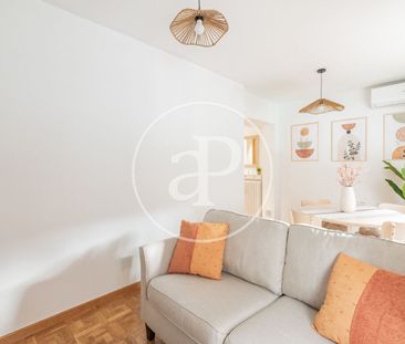 Flat for rent in Ventas (Ciudad Lineal) - Photo 2