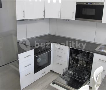 Pronájem bytu 2+kk • 50 m² bez realitkySaratovská, Praha - Strašnice - Fotografie 3