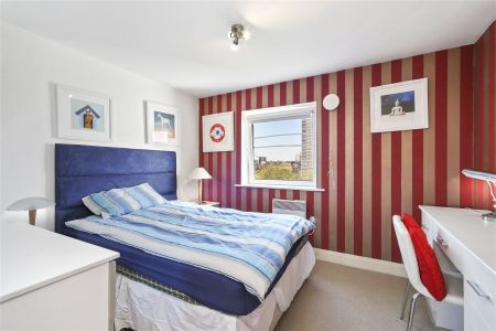 Holland Gardens, Brentford, London, TW8 flat to rent - Photo 5