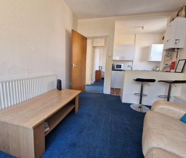 3 bedroom flat to rent - Photo 1