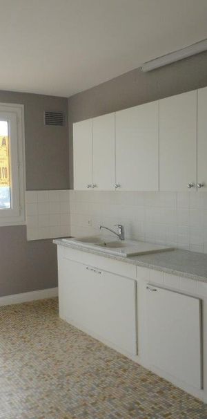 Appartement F3 ascenseur et place de parking - Photo 1