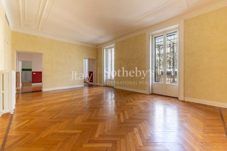 Apartment with terrace in a Liberty-style building - Photo 4