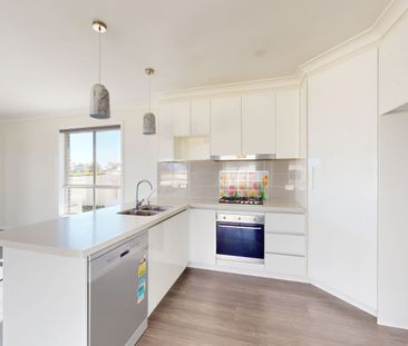 Modern Living in an Ideal Location - Photo 6