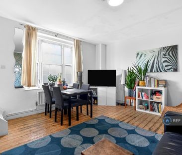 4 bedroom flat to rent - Photo 1