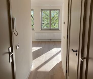 Appartement te huur: Hoofdweg 139-2 1057 CN Amsterdam - Foto 2