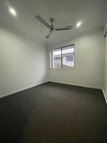 Modern And Unique Layout With Dual Access - Photo 3
