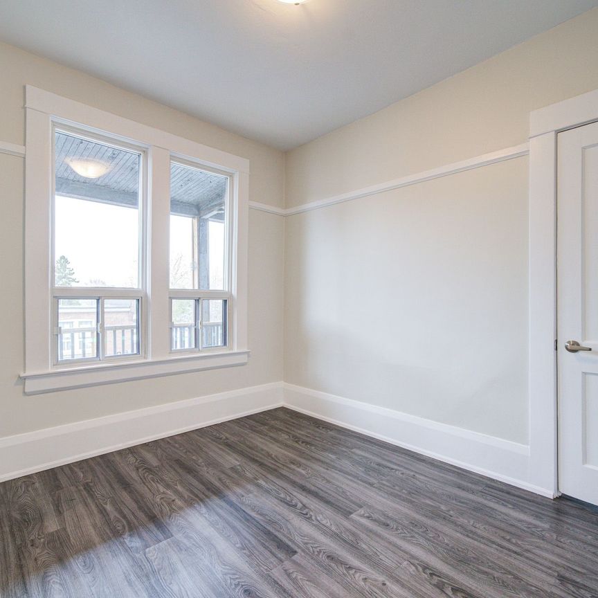 For Lease - 1074 St Clair Avenue Unit# 4, Toronto, Ontario - Photo 1