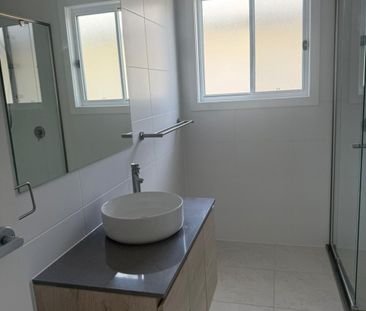 Newly Built Modern Home Offering Space, Comfort & Style - Photo 6