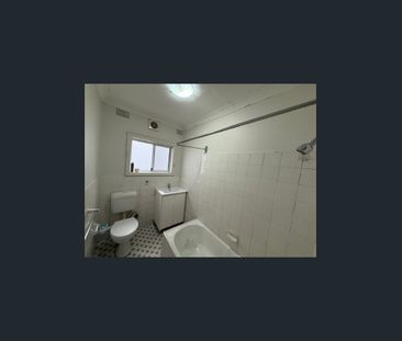 2 bed on ground floor - Photo 5