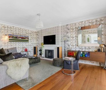 Executive Home on a Full Site with Swimming Pool - Photo 1