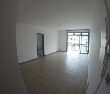Location Appartement 2 pièces 46m² CAYENNE 97300 - Photo 3