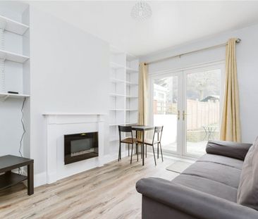 Station Road, - Photo 2