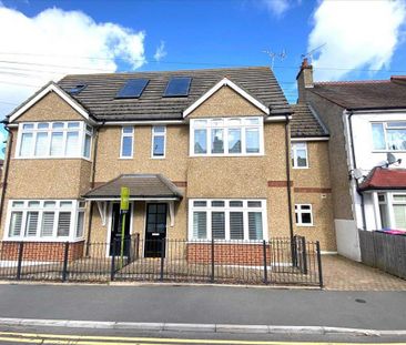 2 bedroom semi-detached house to rent - Photo 2