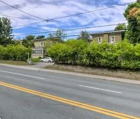 1 room apartment of 53m² in Sherbrooke - Photo 1