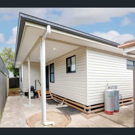 Modern & Low-Maintenance Living - Photo 4