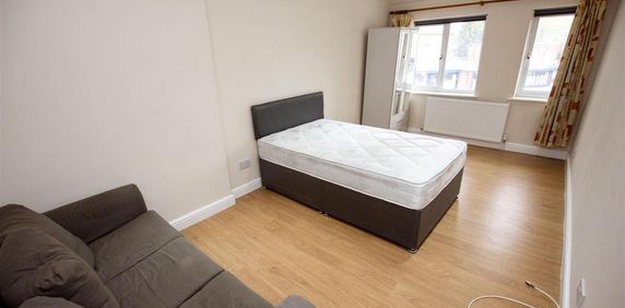 2 bedroom house to rent - Photo 2