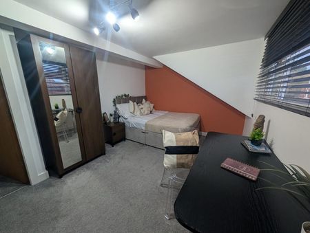 8 Bed Terraced House, Norwood Road, LS6 - Photo 3