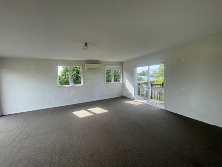 Large Family Home - Photo 3