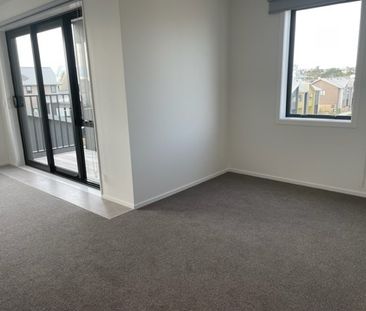 201/28C Eileen Newey Place, Henderson - Photo 3