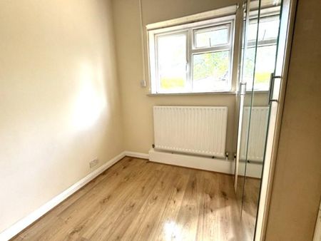 1 bedroom bedsit to rent - Photo 3