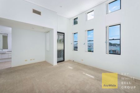 65 Sickle Avenue, Hope Island QLD 4212 - House For Rent | Domain - Photo 4