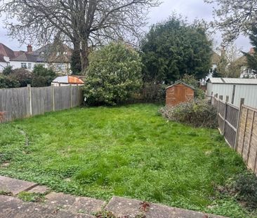 Studio Flat, Hallswelle Road, NW11 - Photo 4