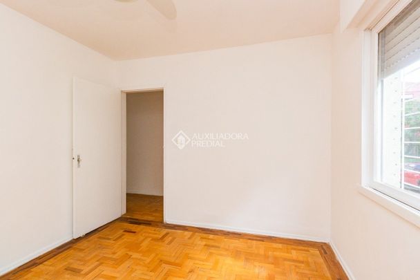 Apartamento com 1 quarto e 46m² para alugar em Jardim Leopoldina, Porto Alegre. - Photo 1