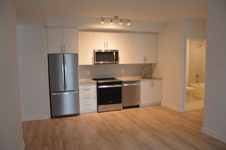For Lease - 335 WHEAT BOOM Drive Unit# 203, Oakville, Ontario - Photo 5