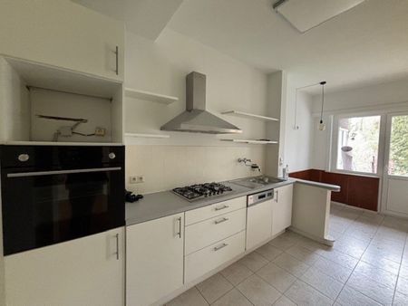 Lumineux appartement 2ch + garage à 1180 Uccle  Loyer: 1 280 € - Photo 5