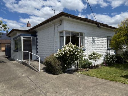 1/14 Pitcairn Street, Glenorchy TAS 7010 - Photo 2