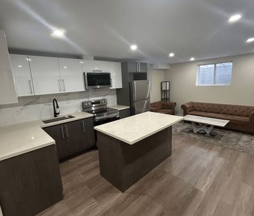 For Lease - 47 MULGRAVE Street, Whitby, Ontario - Photo 4