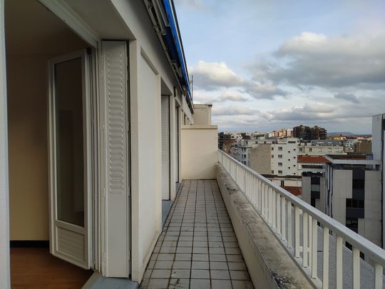 Appartement - 3 pièces - Jaude/Banque de France - Photo 1