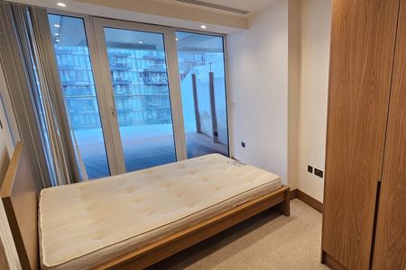 2 Bed Flat, Arena Tower, E14 - Photo 3