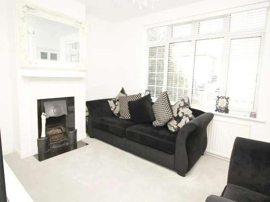 Hamilton Road, Feltham, TW13 - Photo 1