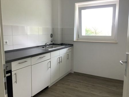 Reinkommen und Wohlfühlen: nettes 1-Zi.-Single-Appartment mit Balkon und sofort anmietbar! - Foto 5