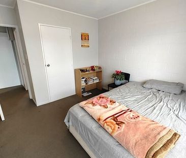 Two Bedroom Flat in the Heart of Morningside - Photo 1