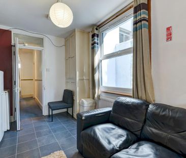 5 bedroom house to rent - Photo 1