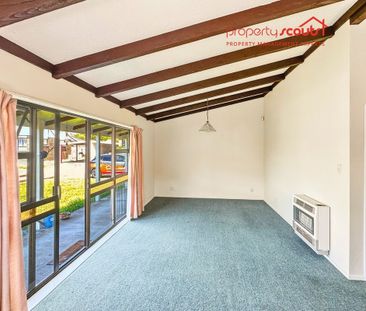 Quiet & Tidy 2 Bedroom Unit – Central Upper Hutt - Photo 3